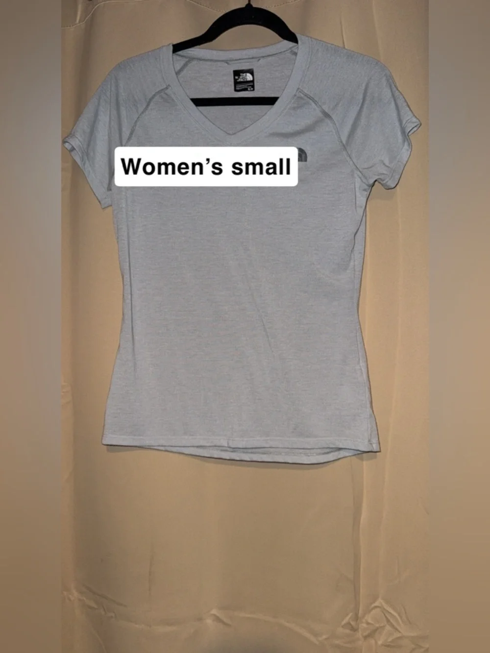 The North Face Women's Light Gray V-Neck Short Sleeve Tee & Patagonia Tshirt - Picture 1 of 2